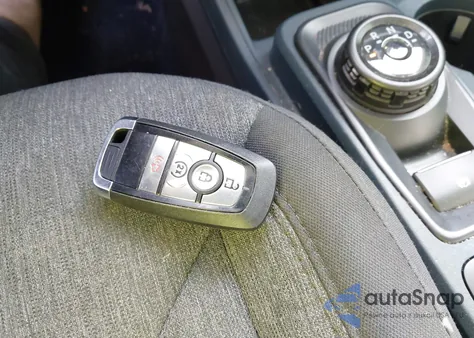 2025 Ford Maverick Xlt z USA, uszkodzony, nr VIN 3FTTW8JA5SRA79086